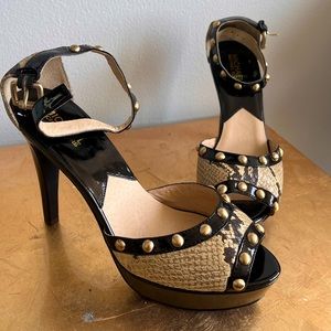 NWOT - MICHAEL by Micheal Kors snakeskin platform heels Size 9.5